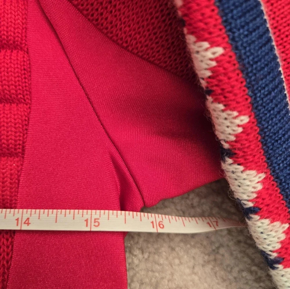 DEMETRE women's vintage virgin wool ski sweater. Red/white/blue. Size small - Picture 10 of 11